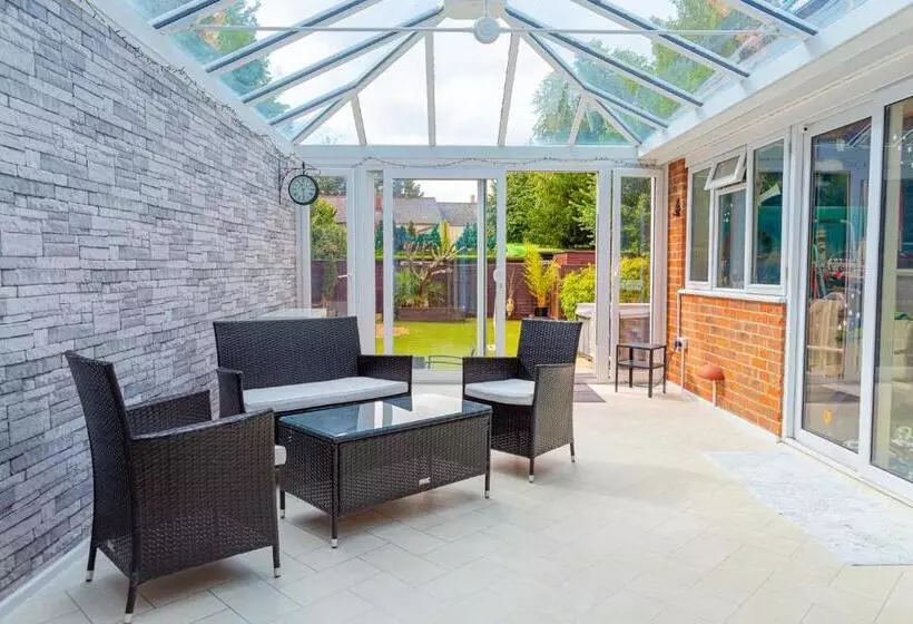 בית מלון כפרי City Centre Guest House