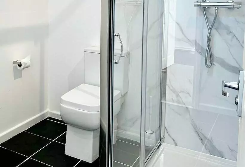 בית מלון כפרי City Centre Guest House