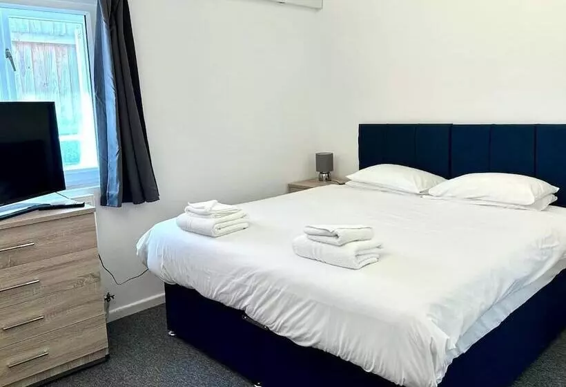 בית מלון כפרי City Centre Guest House