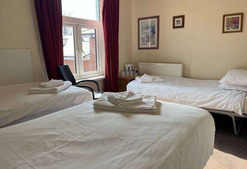 בית מלון כפרי City Centre Guest House