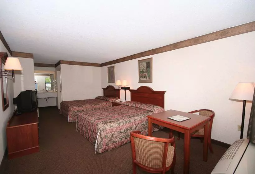 Hotelli AmeriVu Inn & Suites Siler City