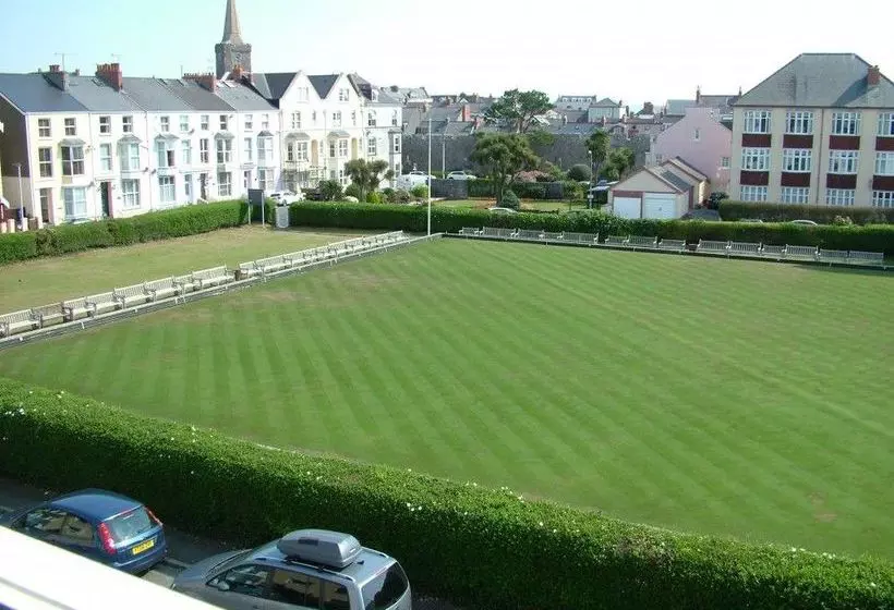 هتل Glenholme Apartments