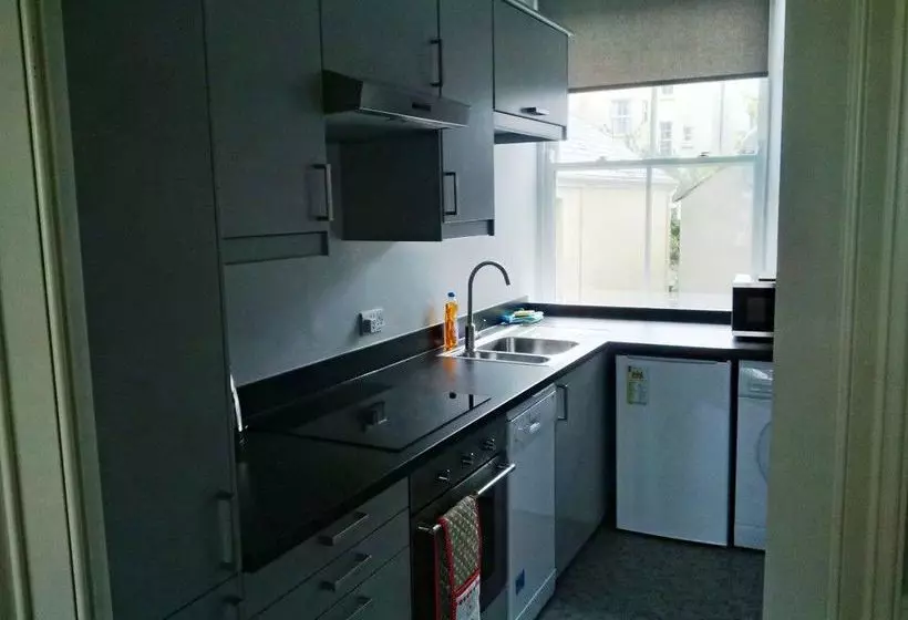 هتل Glenholme Apartments
