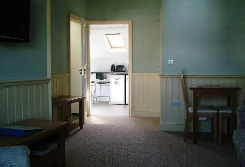 هتل Glenholme Apartments