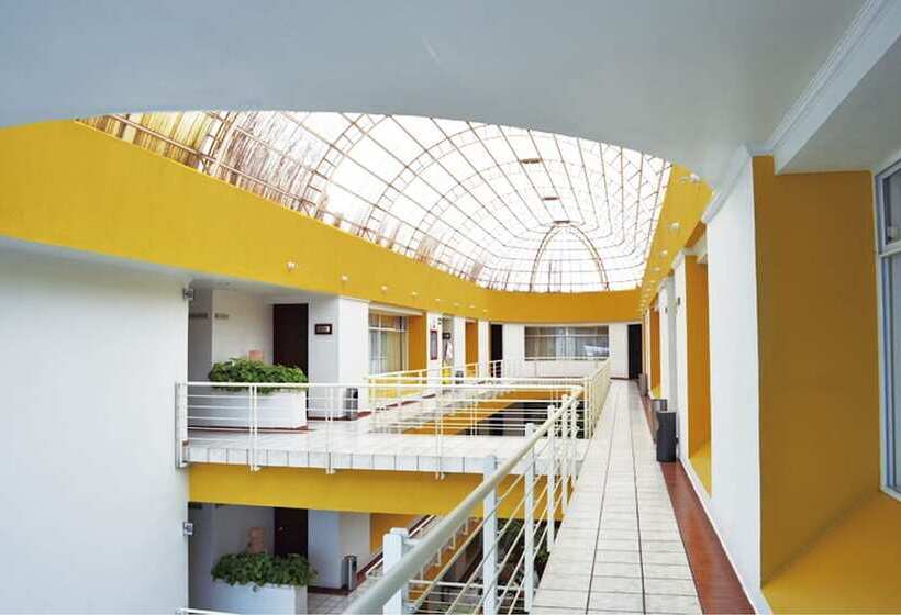 בית מלון כפרי Mediterraneo Sa De Cv