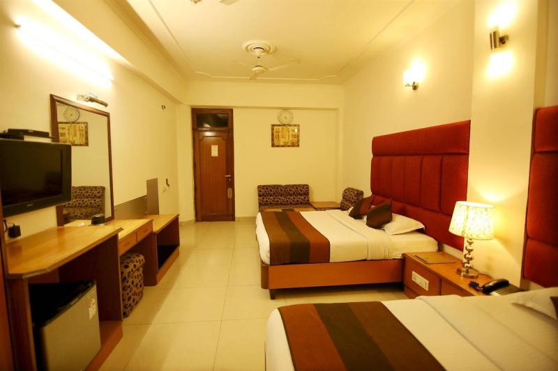 هتل Parkway Deluxe