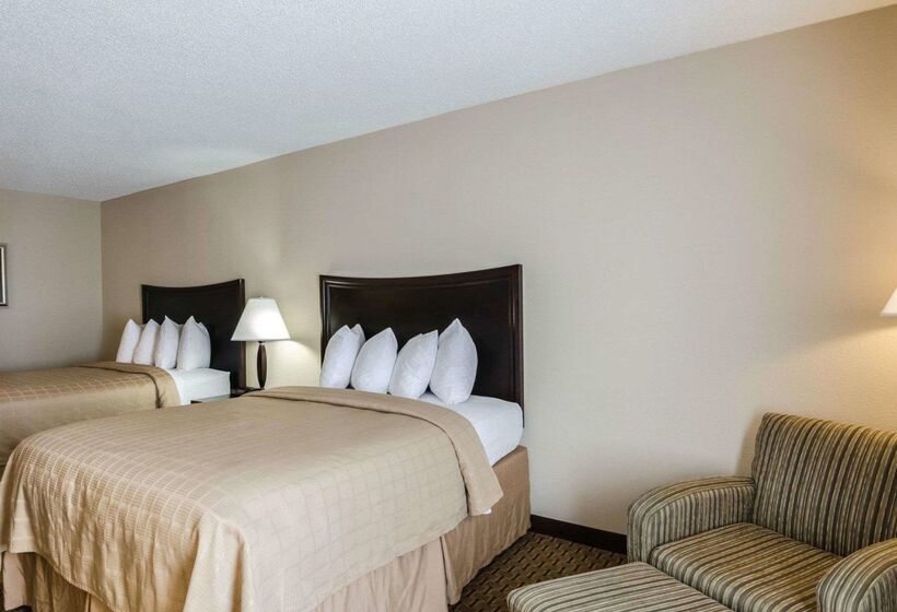 ホテル Quality Inn Troutville  Roanoke North
