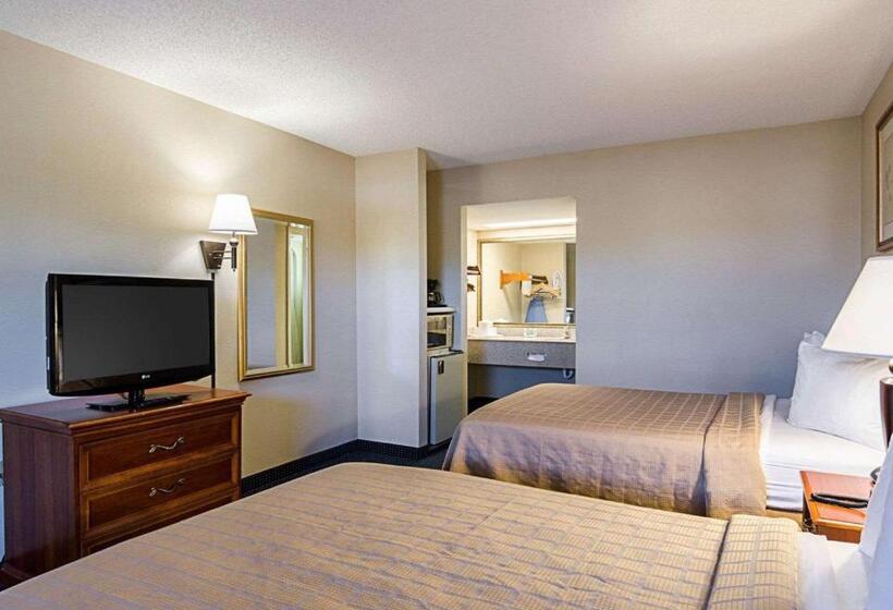 ホテル Quality Inn Troutville  Roanoke North