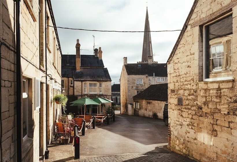 فندق The Falcon Painswick