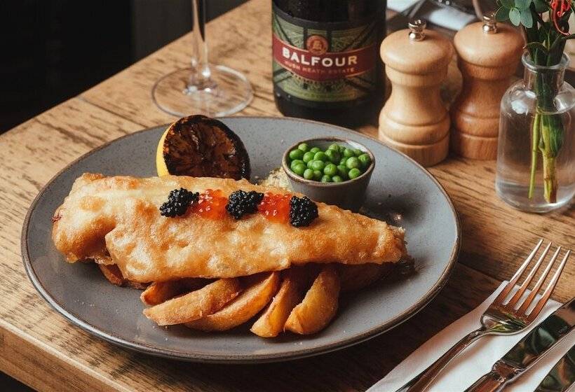 فندق The Falcon Painswick