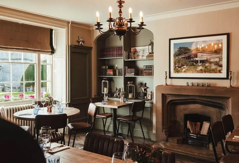 Hotel The Falcon Painswick