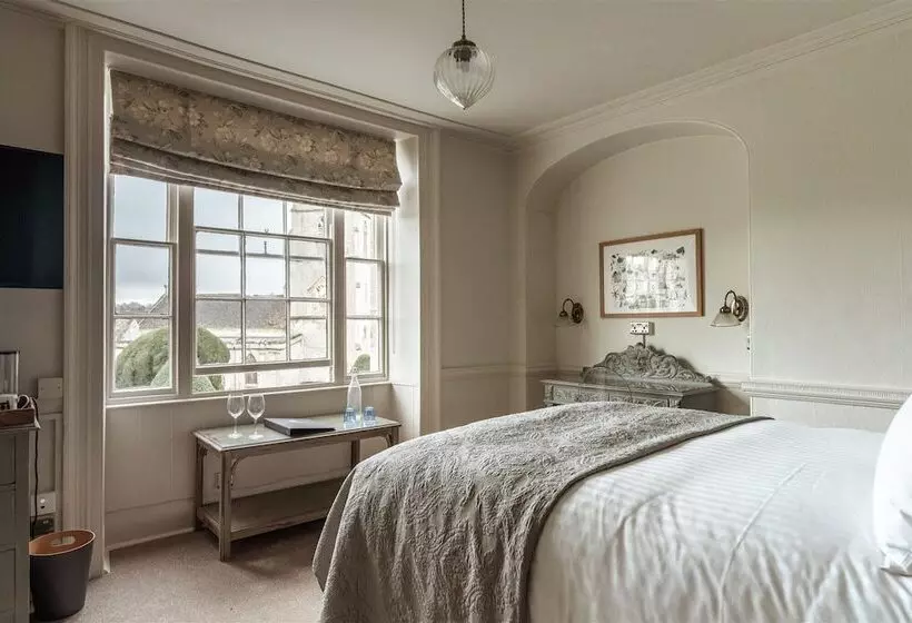 Hotel The Falcon Painswick