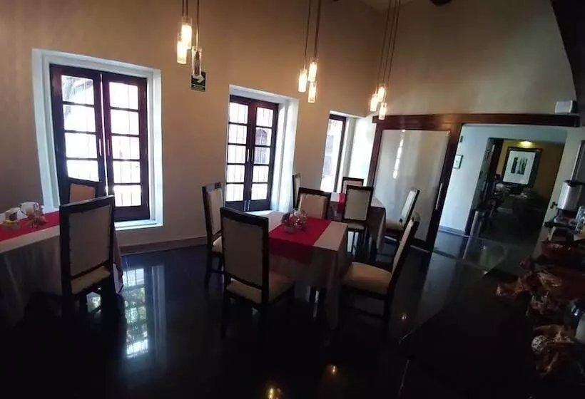 호텔 The Jonathon Boutique