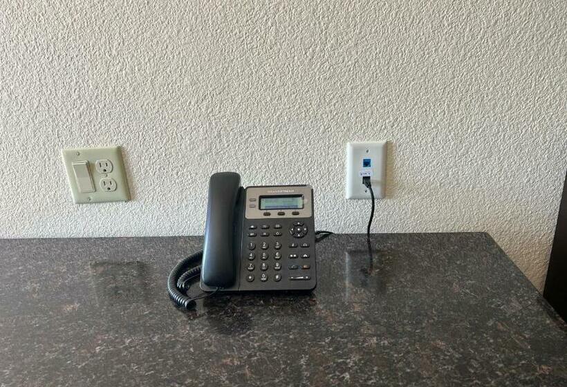 فندق Yosemite Sierra Inn