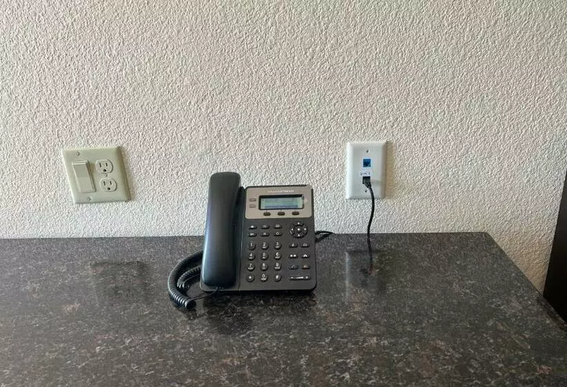 酒店 Yosemite Sierra Inn