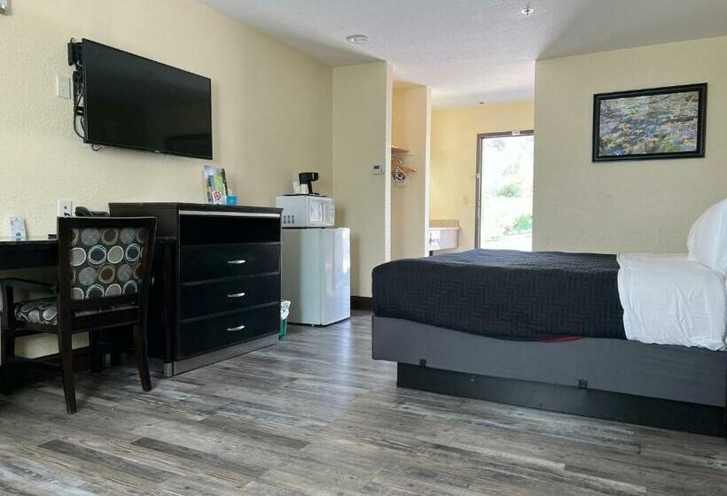 فندق Yosemite Sierra Inn