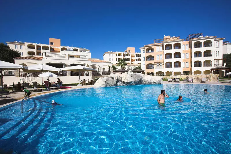 St. Nicolas Elegant Residence