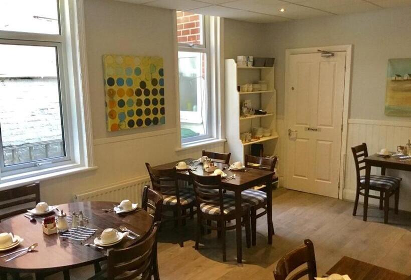 مبيت وإفطار Cara Guesthouse