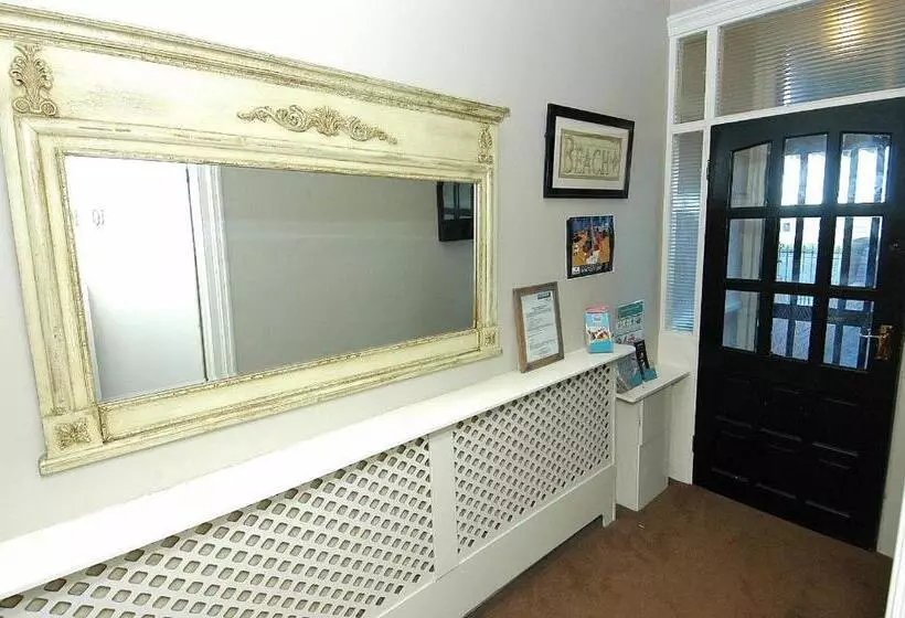 ベッドアンドブレックファースト Cara Guesthouse