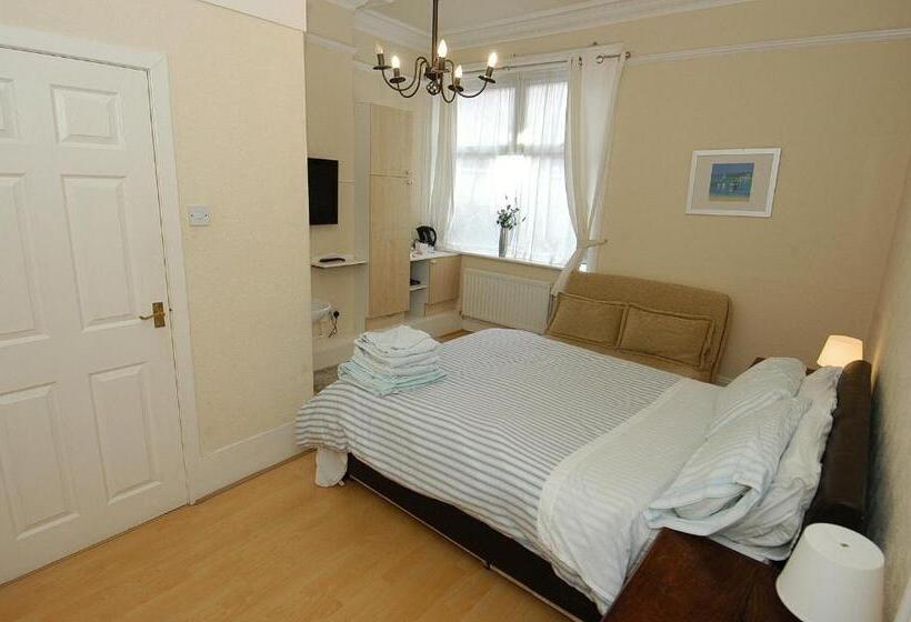 مبيت وإفطار Cara Guesthouse