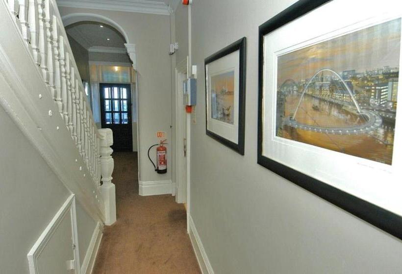 مبيت وإفطار Cara Guesthouse