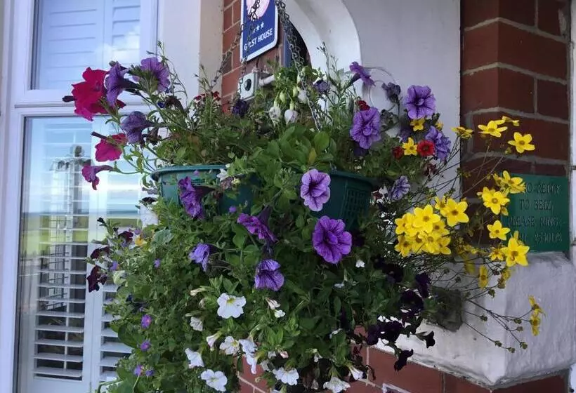 ベッドアンドブレックファースト Cara Guesthouse