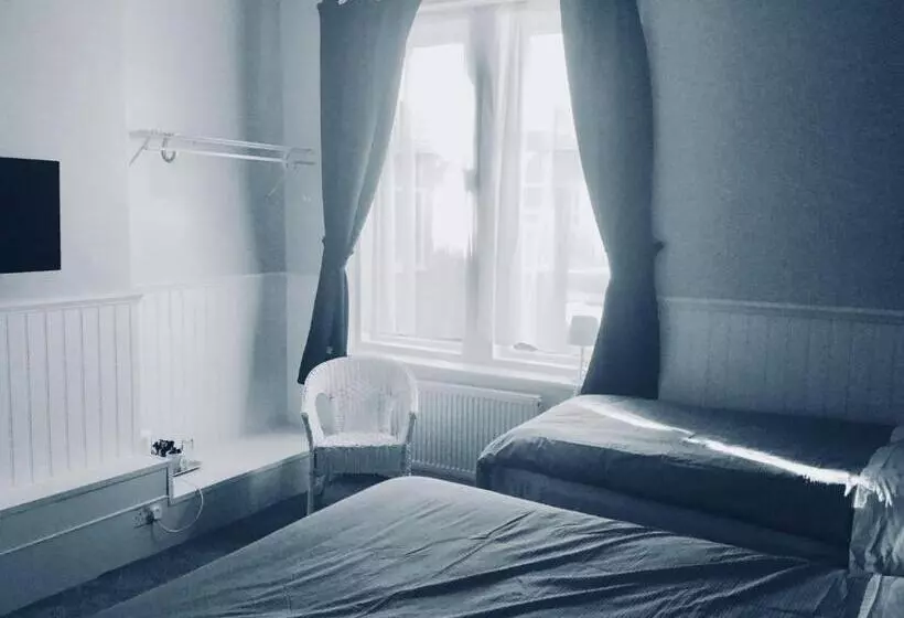 ベッドアンドブレックファースト Cara Guesthouse