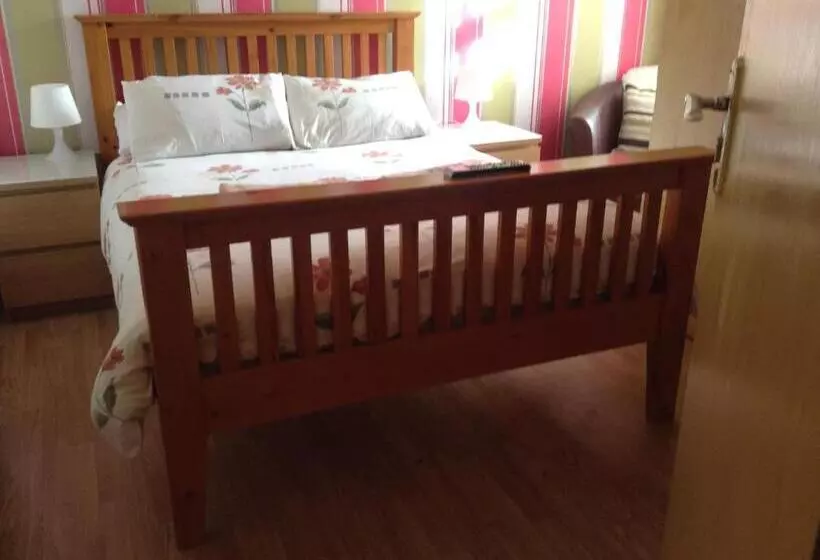 Fairhaven Hotel On Woodfield Road