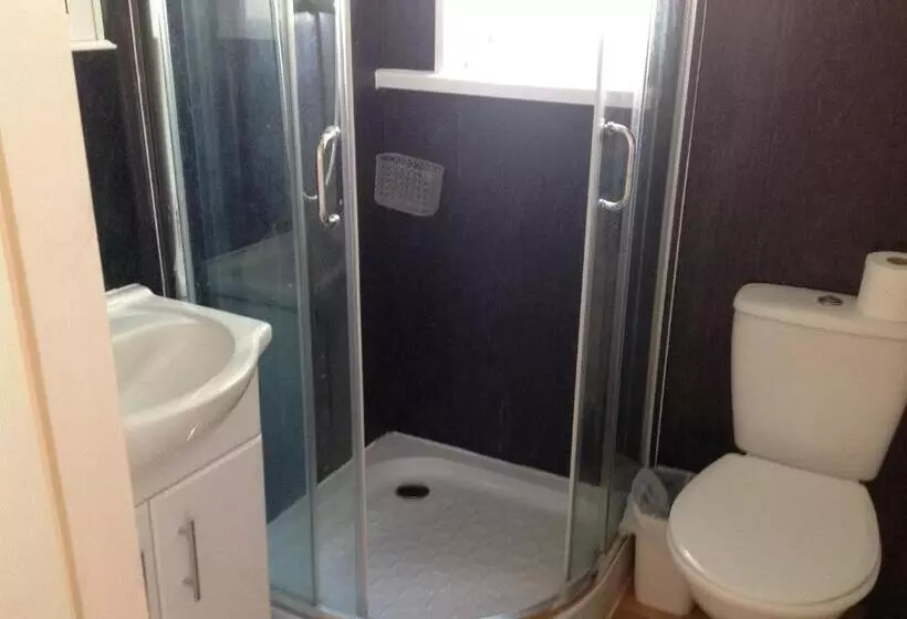 Fairhaven Hotel On Woodfield Road