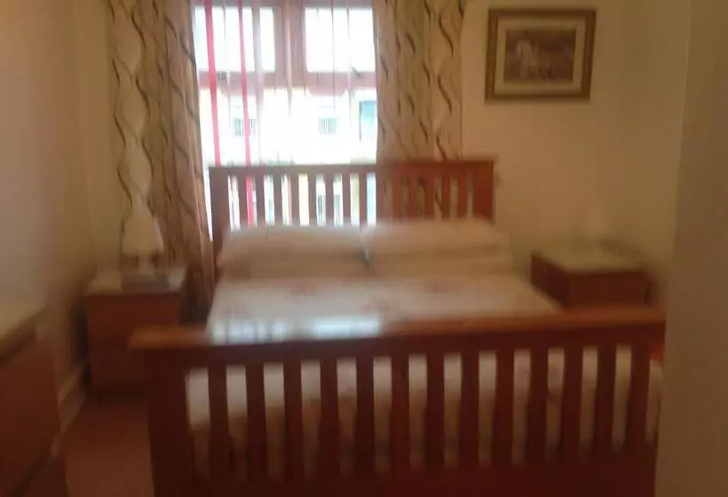 Fairhaven Hotel On Woodfield Road