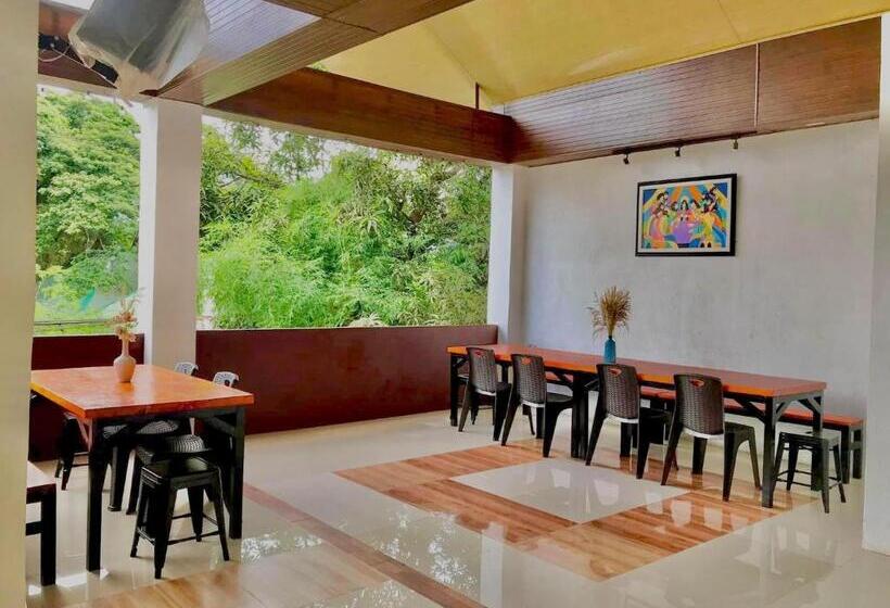 Frachette S Bed & Breakfast