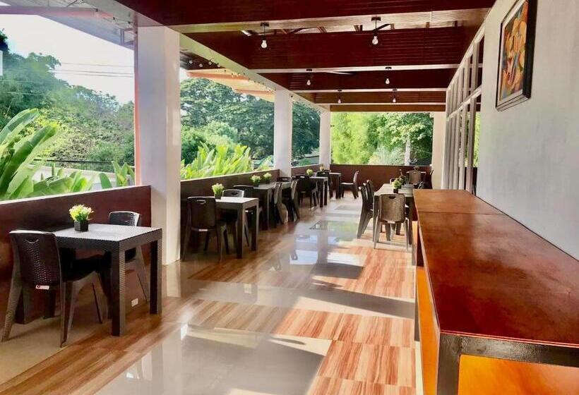 Frachette S Bed & Breakfast