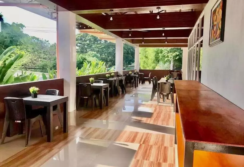 Frachette S Bed & Breakfast