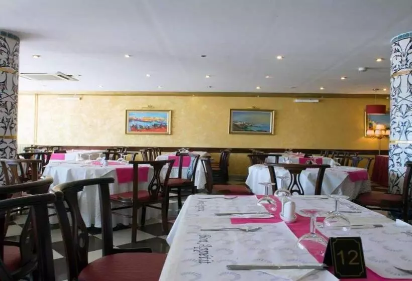 هتل Abbasides Palace