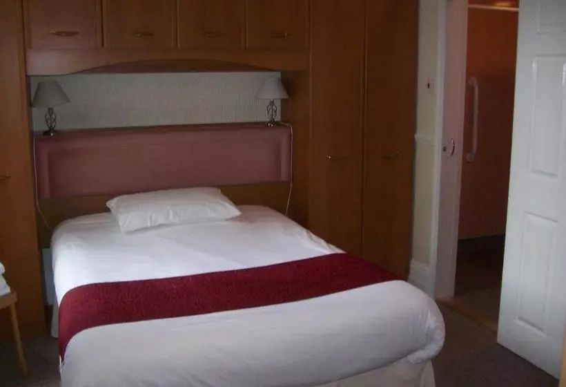 Отель Avalon Guest Accommodation