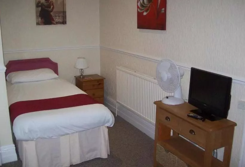 Отель Avalon Guest Accommodation