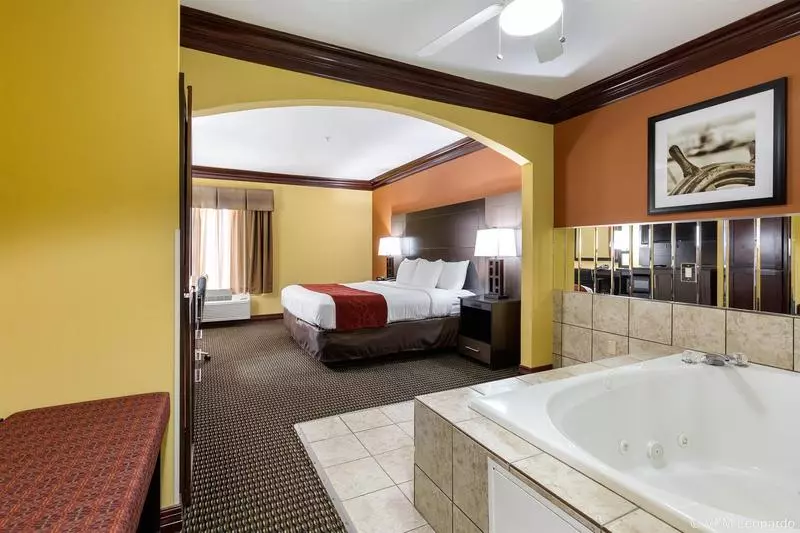 ホテル Comfort Suites Lake Jackson Clute