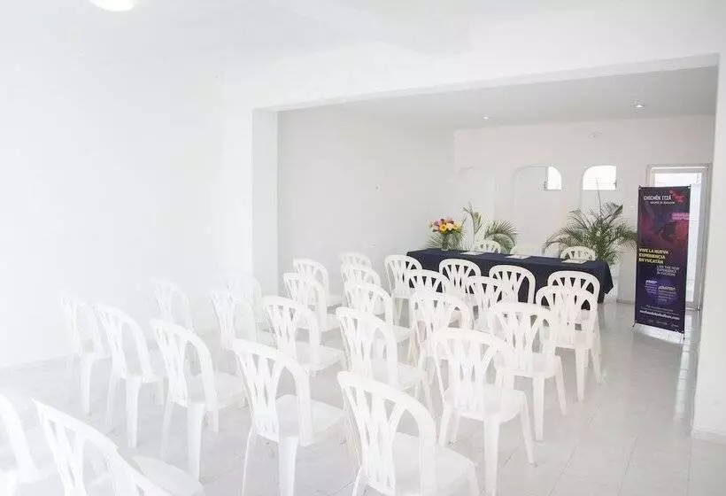 בית מלון כפרי El Cid