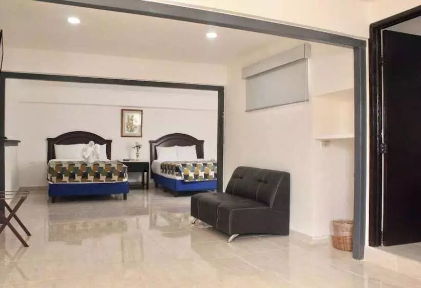 בית מלון כפרי El Cid