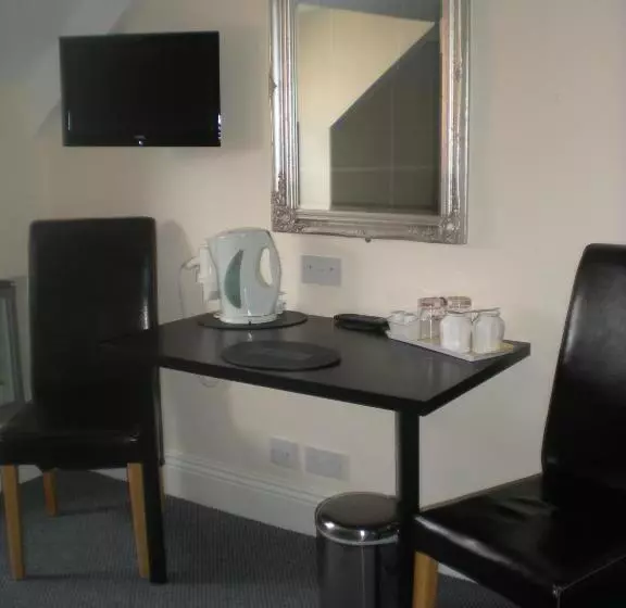 Hotel Elmswood Guest House