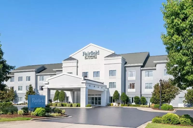 호텔 Fairfield Inn And Suites Wilson