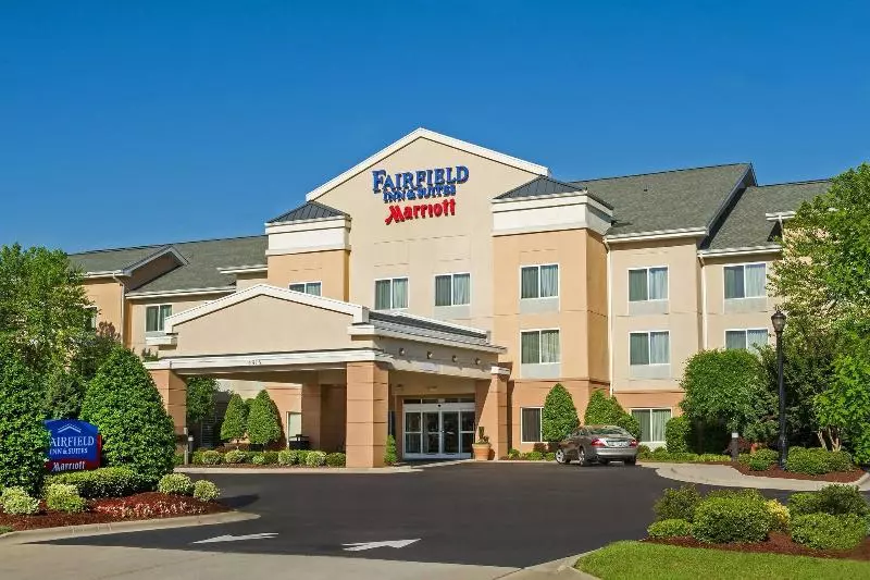 호텔 Fairfield Inn And Suites Wilson
