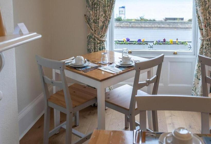 ホテル Gresham Guest House