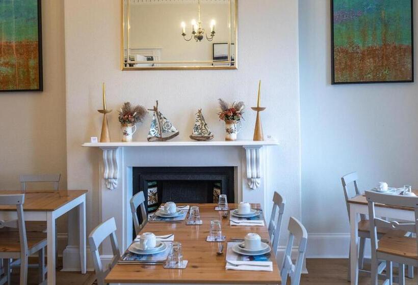 ホテル Gresham Guest House