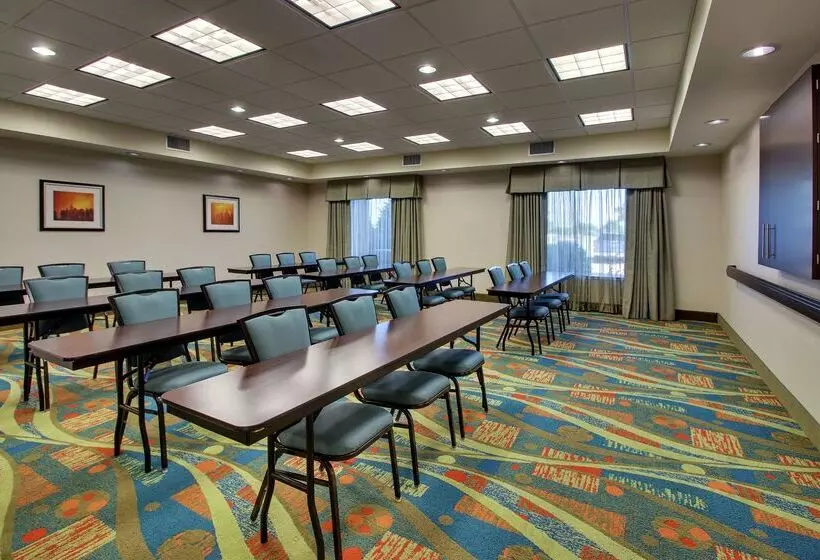 ホテル Hampton Inn Vernon