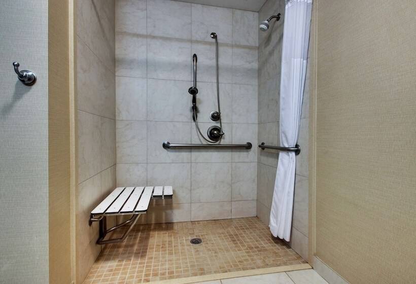 בית מלון כפרי Hampton Inn Vernon