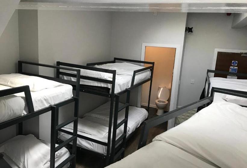 בית מלון כפרי Heroesbunkz