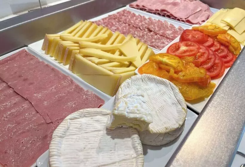 Hotel Ibis Styles Nimes Gare Centre