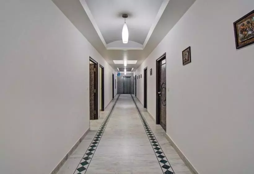 Hotel Treebo Maharaja Residency
