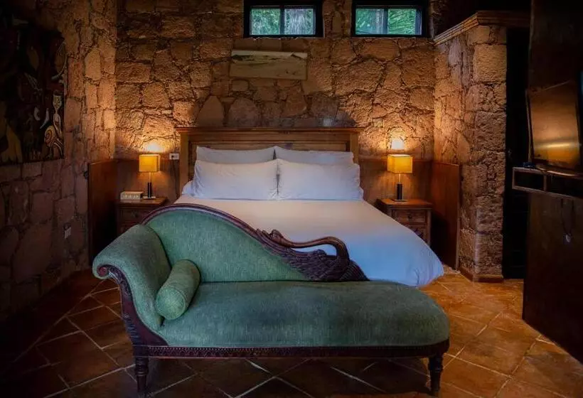 ホテル Nirvana Restaurant & Retreat